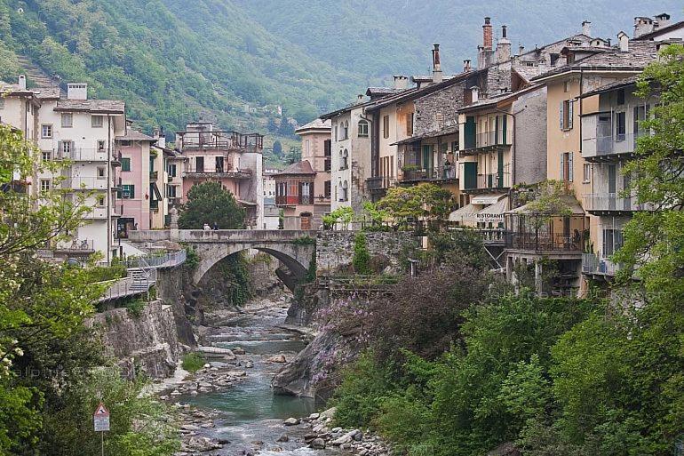 Sofi Apartment Chiavenna Luaran gambar
